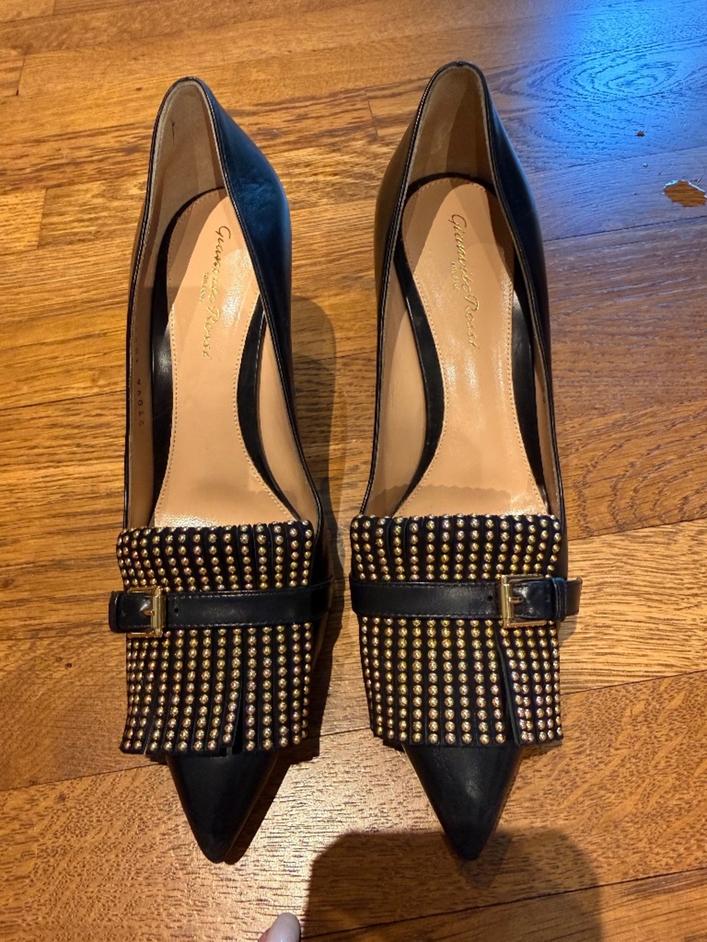 Gianvito Rossi Black Leather Stud pump 38